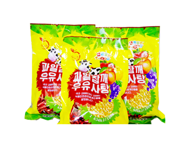 Fruit and sesame flavored milk candy